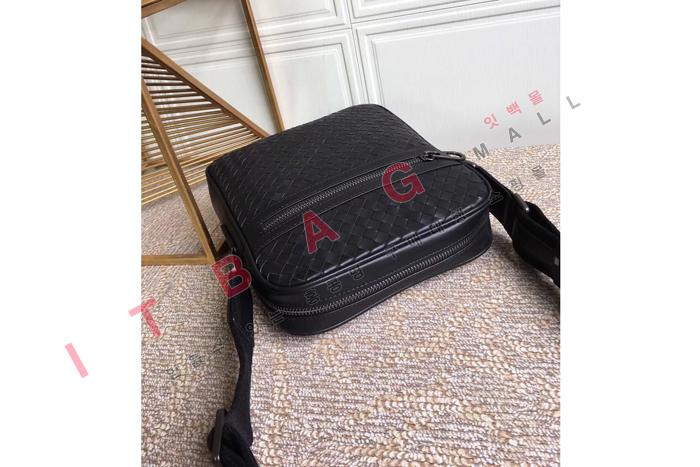 װ ޽   SF1301