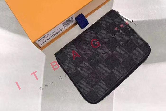 ̺   M60067-2