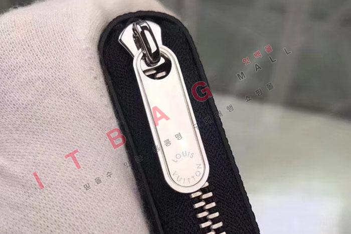 ̺   M60067-2
