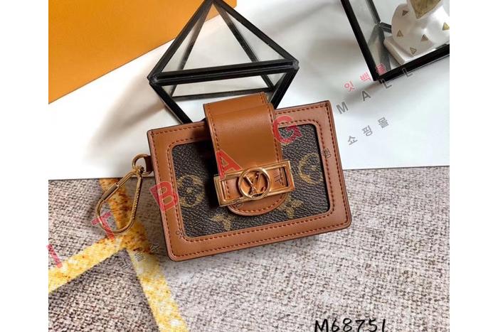 ̺ M6751