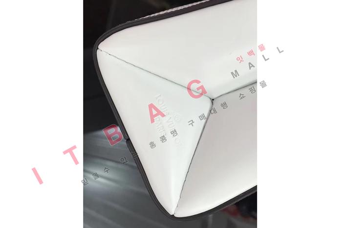 ̺ Ʈ ׸  M55977-2