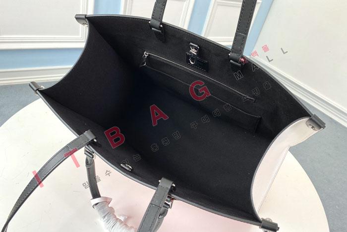 ̺ GM ´ Ʈ   M56081-2 