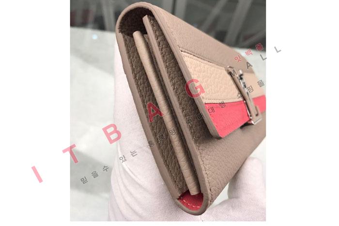 ̺   M62132