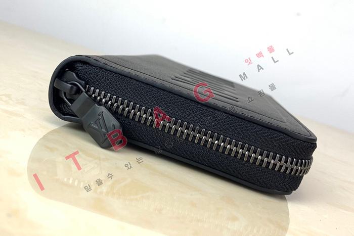 ̺     M60017-1