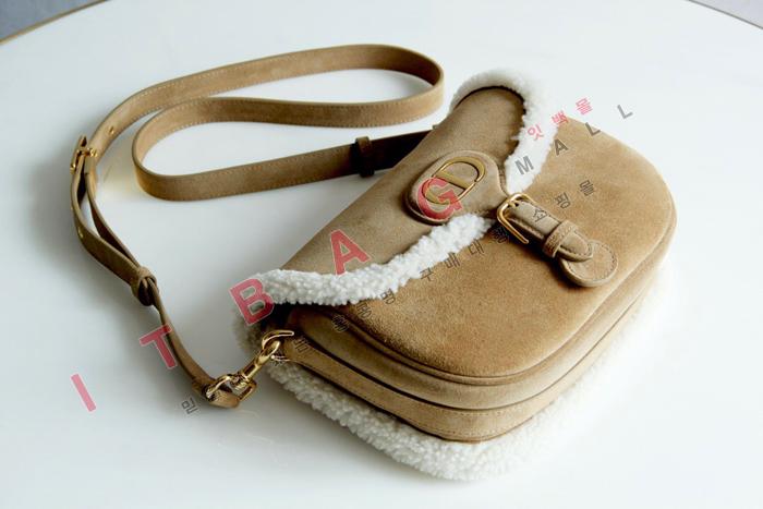  ٺ   DR90045    