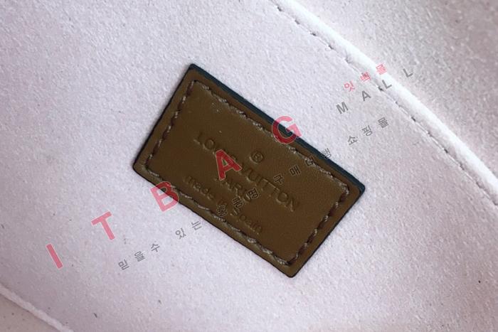 ̺    M44391-3