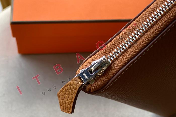 ޽    H4208-1 ()