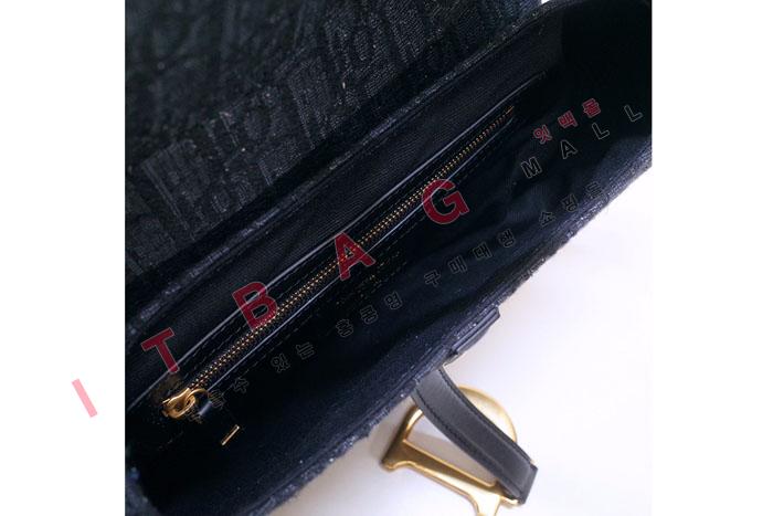  ũ     DR90134