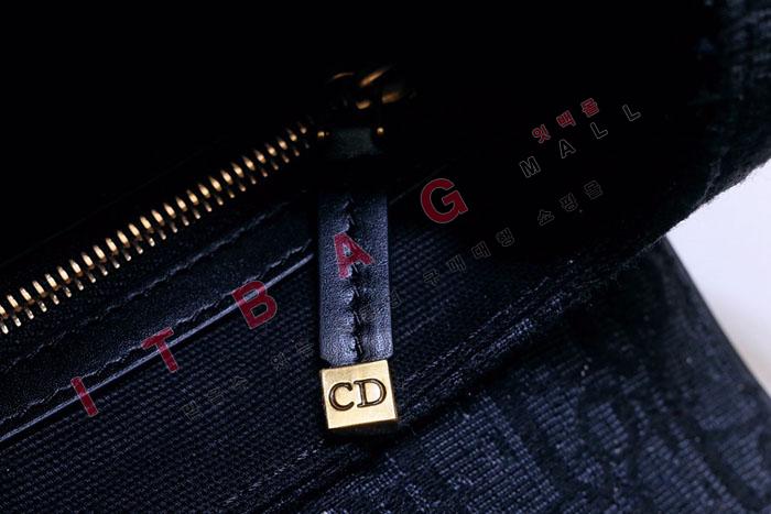  ũ     DR90134