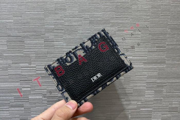  ũ  ī  A82325