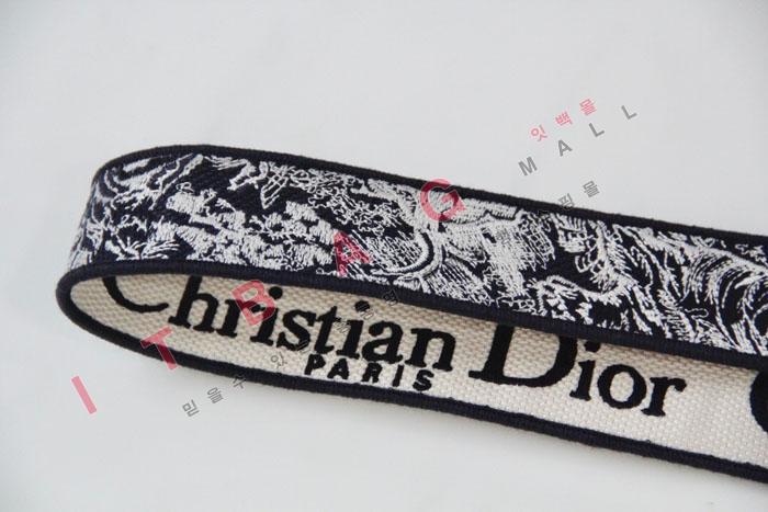   D-̵   DR90146