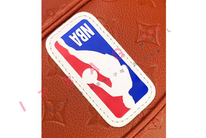 ̺ LVXNBA   ٽϹ   M45823