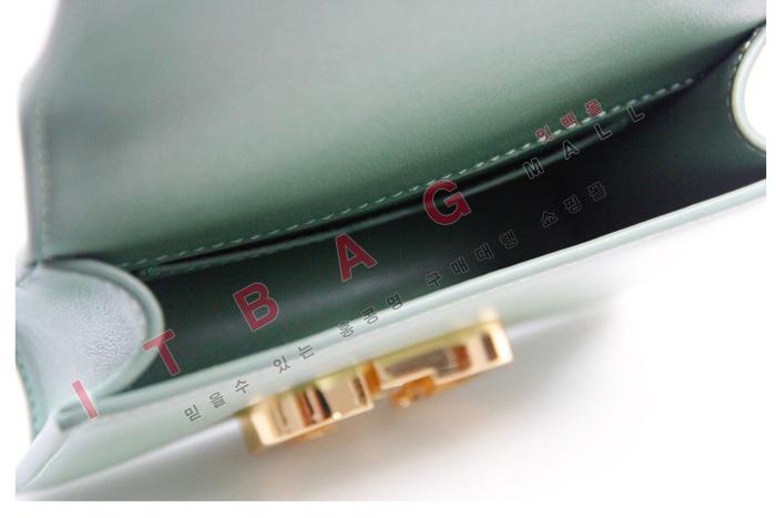   ũ ̴   DR90321-1