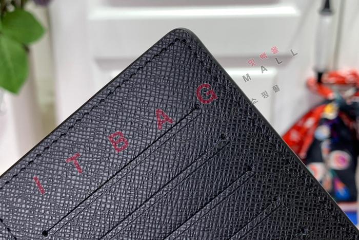 ̺ ¥    M81752-1