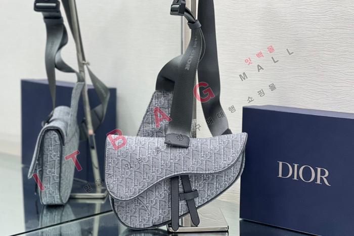  ũ    DR90328
