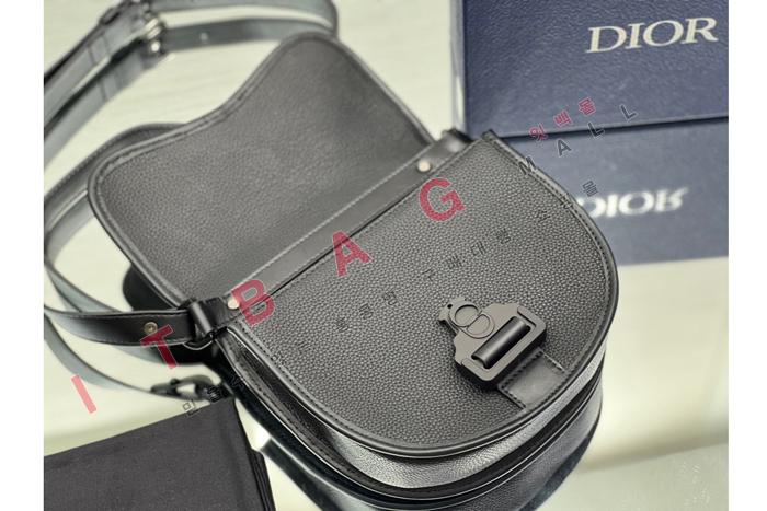   ũν   DR90329-2