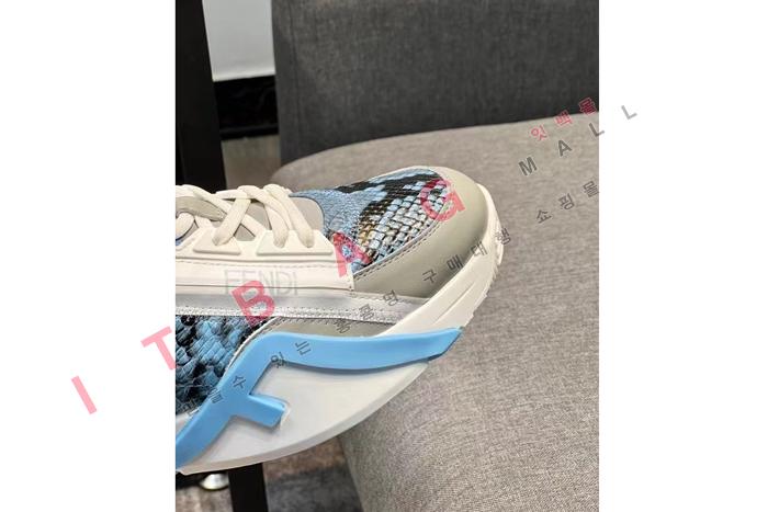 ҵ  Ŀ  LP4674-1