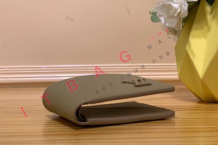 ̺ Ƽ    M81822