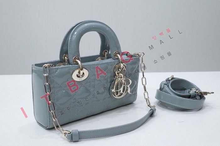   ̵  D-̹   DR90343-3