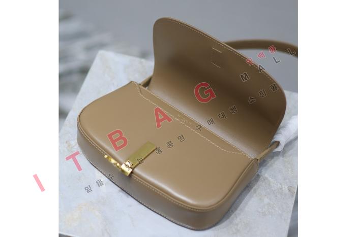 Իζ ̴ Ʈ ڽ  779642-1
