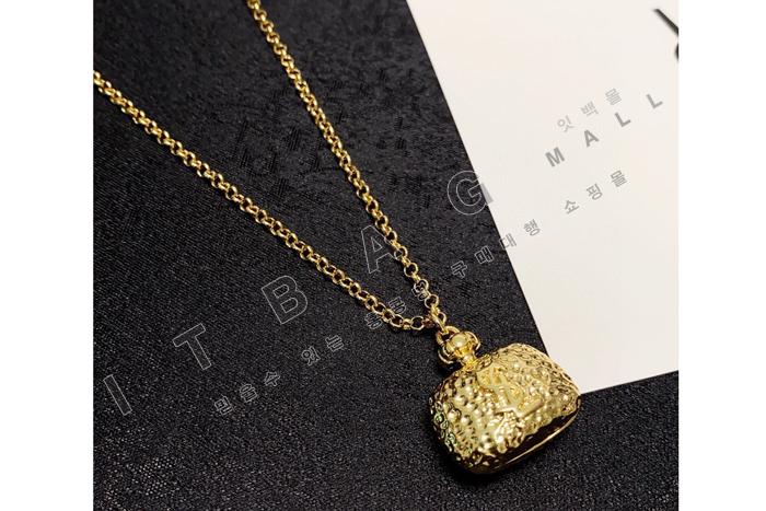 Իζ     SY4830
