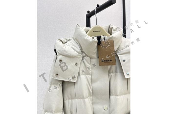    е   DB8783