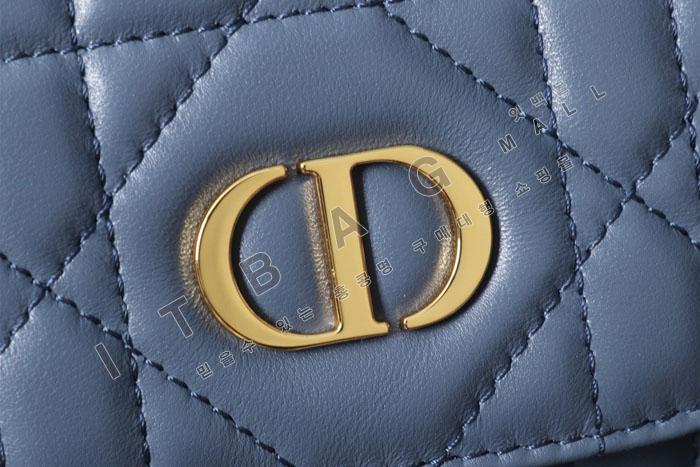  Caro ̵   DR9158-5    25/Ż