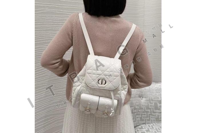  Caro ̵   DR9158-6    25/Ż