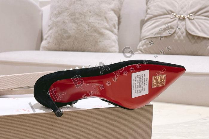 ũ      YIBU3015    25/Ż   2